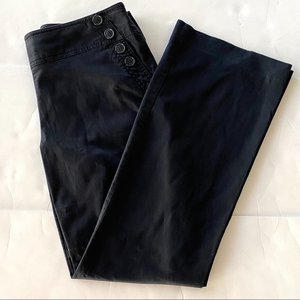Curvy trousers